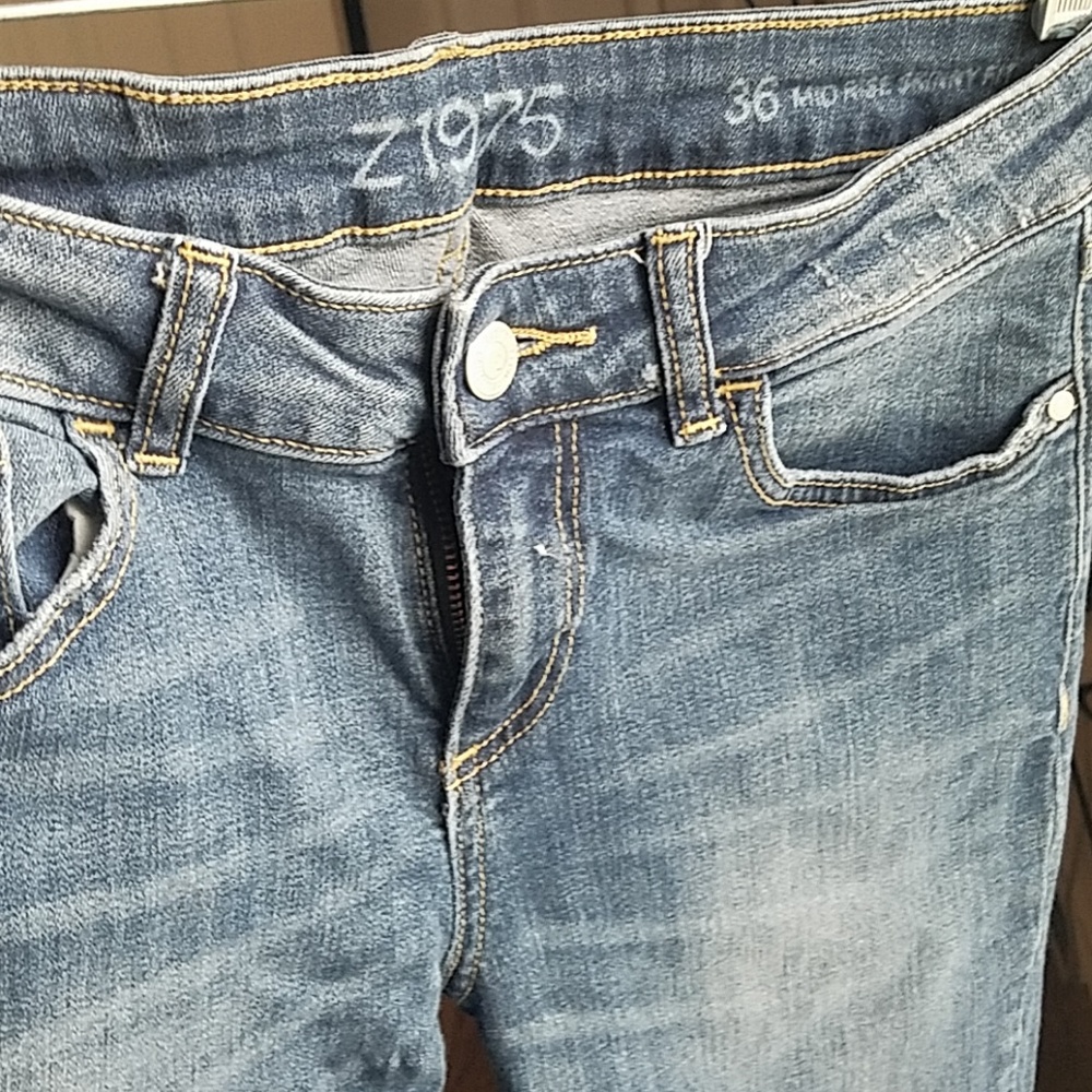 Z1975 ZARA BASIC DENIM SIZE 4 EUR 36
